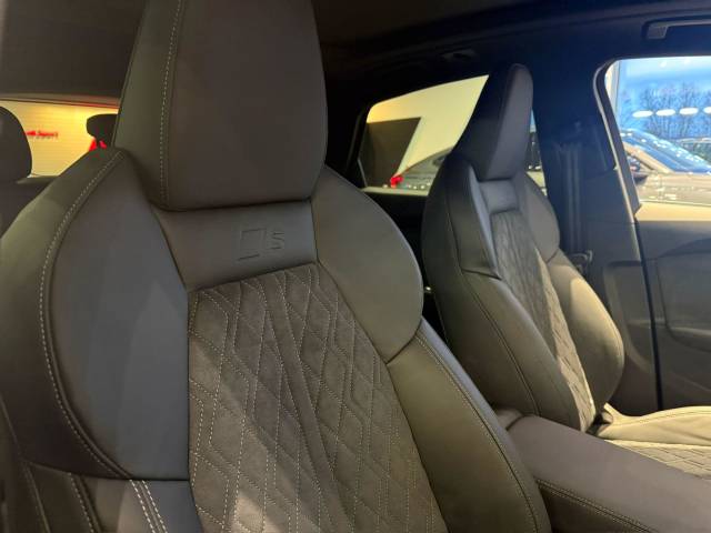 2025 Audi Q5 Sportback 2.0 AUDI Q5 Sportback Edition 1 TFSI quattro 204 PS S tronic