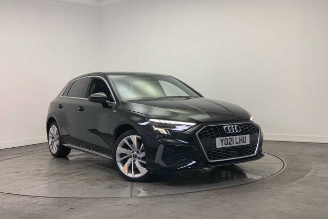 Audi A3 Sportback 1.4 S line 40 TFSI e  204 PS S tronic Hatchback Hybrid Mythos Black Metallic