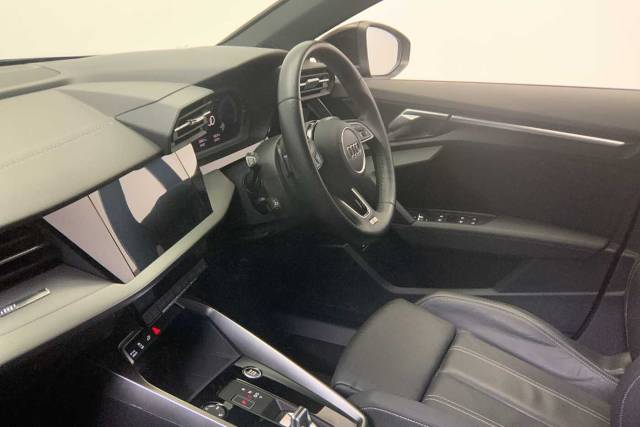 2021 Audi A3 Sportback 1.4 S line 40 TFSI e  204 PS S tronic