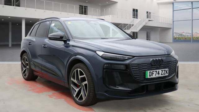 Audi Q6 e-tron Q6 SUV Edition 1 e-tron performance  225,00 kW Estate Electric Plasma blue, metallic