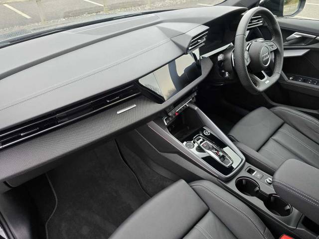 2025 Audi A3 Sportback 1.5 Black Edition 35 TFSI  150 PS S tronic