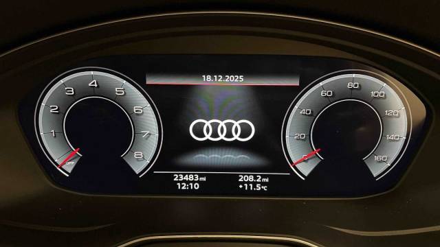 2024 Audi A4 Saloon 2.0 S line 40 TFSI  204 PS S tronic