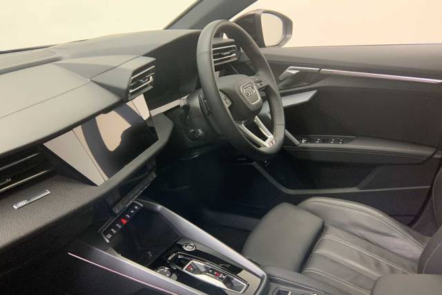 2025 Audi A3 Saloon 1.5 Black Edition 35 TFSI  150 PS S tronic