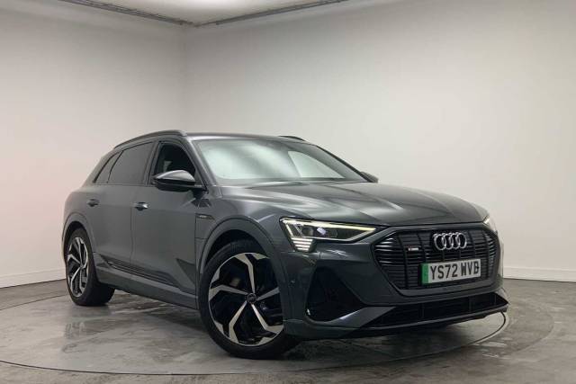 Audi E-tron Black Edition 50 quattro 230,00 kW 4x4 vehicle Electric Daytona grey, pearl effect
