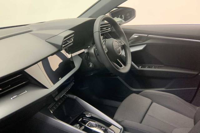 2025 Audi A3 Sportback 1.5 Sport 35 TFSI  150 PS S tronic