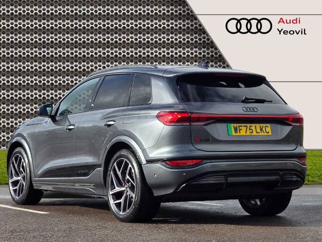 2026 Audi Q6 e-tron SQ6 SUV Edition 1 e-tron  360,00 kW