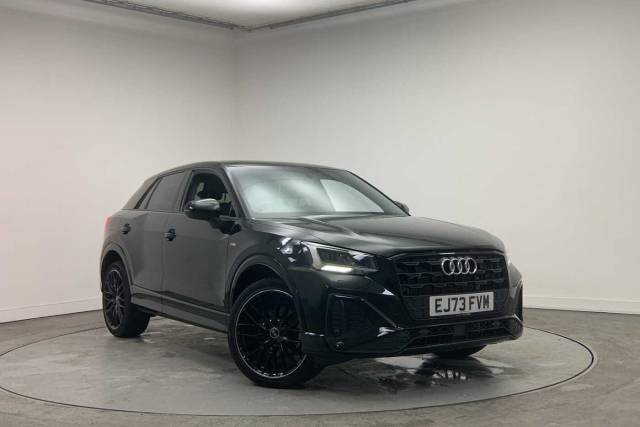 Audi Q2 1.5 (O) Black Edition 35 TFSI  150 PS S tronic 4x4 vehicle Petrol Mythos Black Metallic
