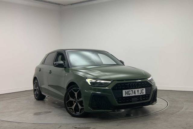 Audi A1 Sportback 1.0 Black Edition 30 TFSI  116 PS S tronic Hatchback Petrol District green, metallic