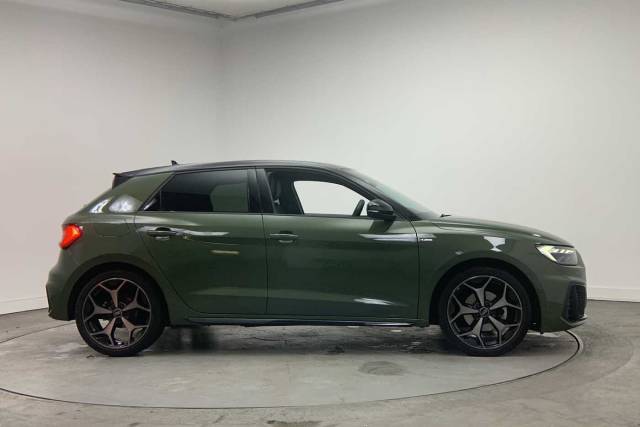 2025 Audi A1 Sportback 1.0 Black Edition 30 TFSI  116 PS S tronic
