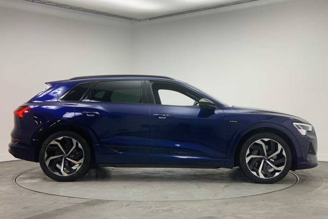 2022 Audi E-tron Black Edition 50 quattro 230,00 kW