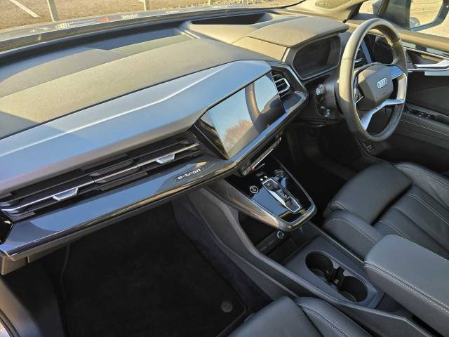 2023 Audi Q4 e-tron Q4  S line 40 e-tron  150,00 kW