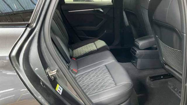 2024 Audi S3 Sportback 2.0 Black Edition TFSI  310 PS S tronic