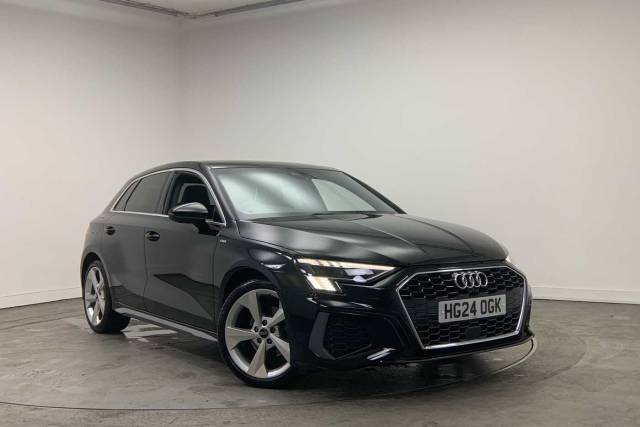 Audi A3 Sportback 1.5 S line 35 TFSI  150 PS S tronic Hatchback Petrol Mythos black, metallic