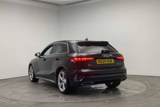 2024 Audi A3 Sportback 1.5 S line 35 TFSI  150 PS S tronic