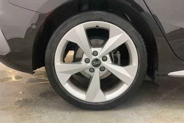 2024 Audi A3 Sportback 1.5 S line 35 TFSI  150 PS S tronic