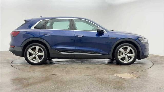 2022 Audi E-tron Technik 55 quattro 300,00 kW