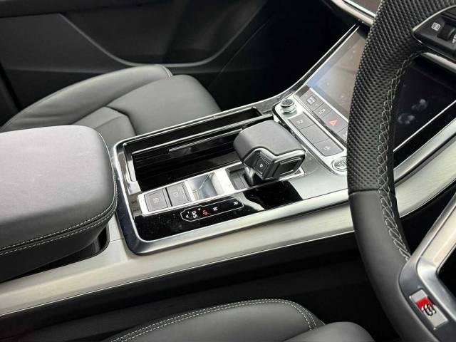 2025 Audi Q7 3.0 SUV  S line TDI quattro 286 PS tiptronic