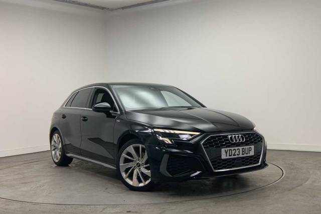 Audi A3 Sportback 1.5 S line 35 TFSI  150 PS S tronic Hatchback Petrol Mythos black, metallic