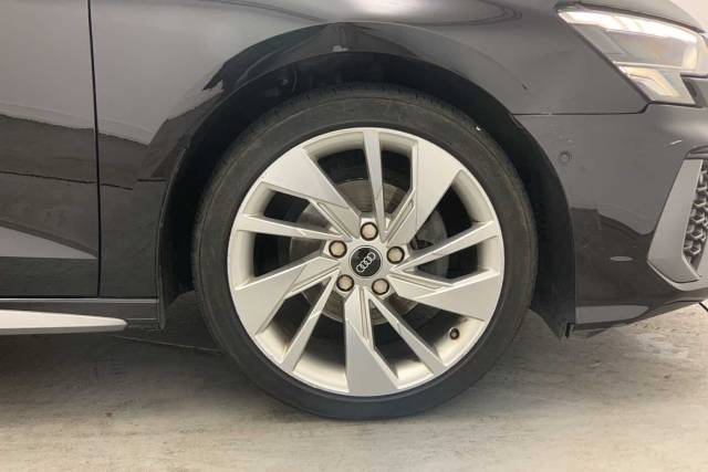 2023 Audi A3 Sportback 1.5 S line 35 TFSI  150 PS S tronic