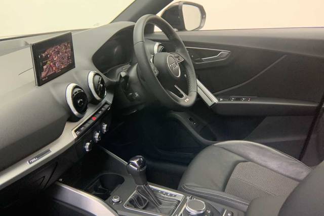 2022 Audi Q2 1.5 S line 35 TFSI  150 PS S tronic