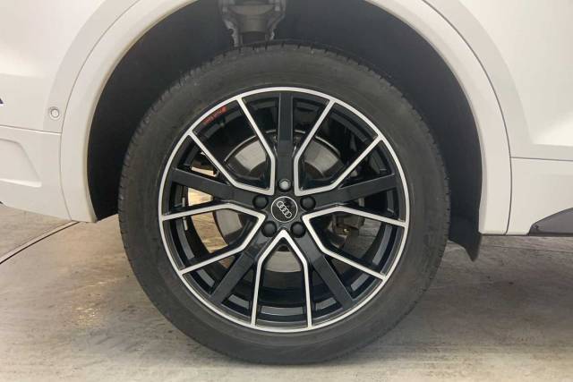 2024 Audi Q5 2.0 Black Edition 45 TFSI quattro 265 PS S tronic