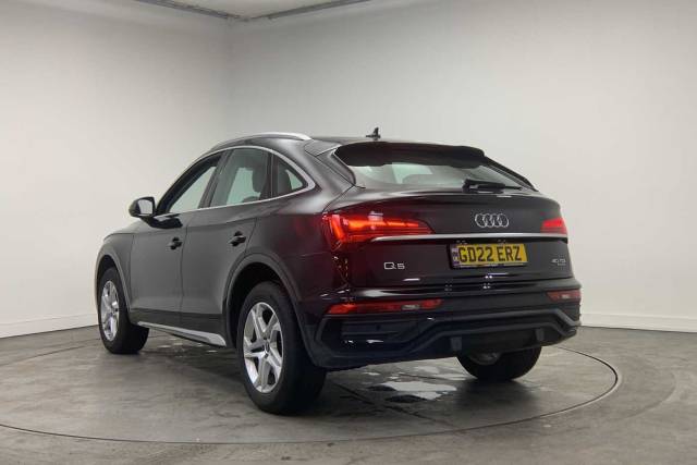 2022 Audi Q5 Sportback 2.0 Sport 40 TDI quattro 204 PS S tronic