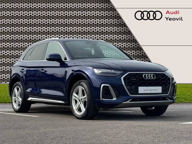 Audi Q5 2.0 S line 45 TFSI quattro 265 PS S tronic 4x4 vehicle Petrol Navarra Blue Metallic