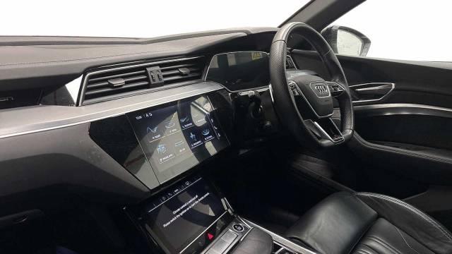 2022 Audi E-tron Black Edition 55 quattro 300,00 kW