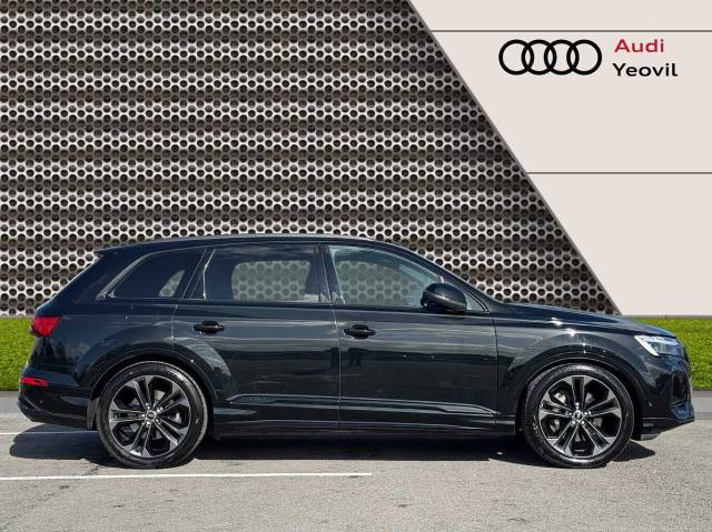 2024 Audi Q7 3.0 SUV  Black Edition 55 TFSI quattro 340 PS tiptronic