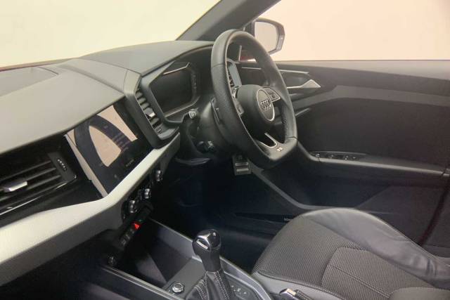 2022 Audi A1 Sportback 1.5 Black Edition 35 TFSI  150 PS S tronic