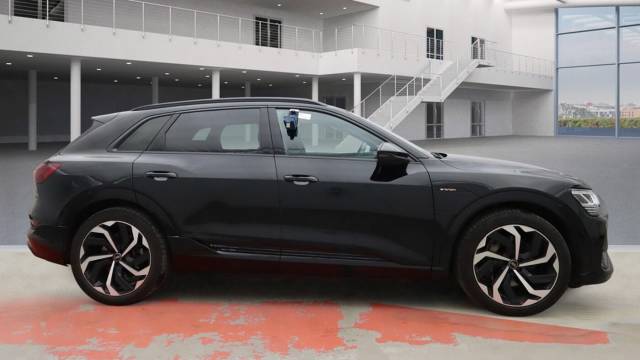 2023 Audi E-tron Black Edition 50 quattro 230,00 kW