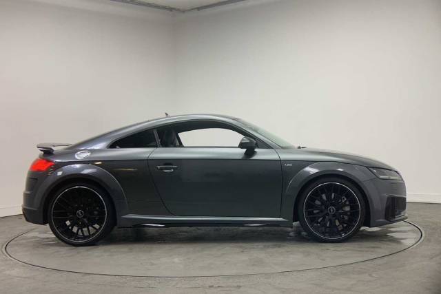 2023 Audi TT 2.0 Coup- Black Edition 45 TFSI quattro 245 PS S tronic