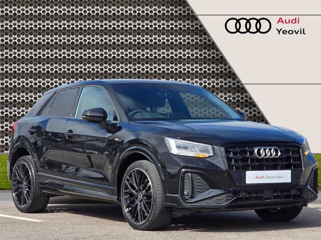 Audi Q2 1.5 Black Edition 35 TFSI  150 PS S tronic 4x4 vehicle Petrol Mythos Black Metallic