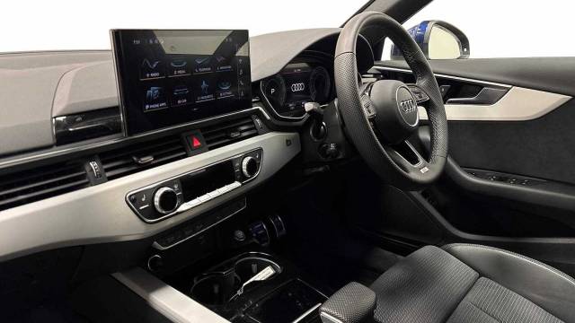2023 Audi A4 Saloon 2.0 S line 35 TFSI  150 PS S tronic
