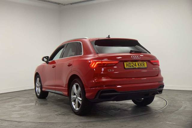 2024 Audi Q3 1.5 S line 35 TFSI  150 PS S tronic