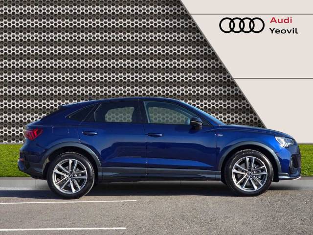 2023 Audi Q3 Sportback 2.0 Black Edition 40 TFSI quattro 190 PS S tronic