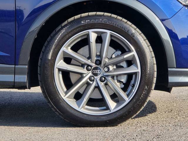 2023 Audi Q3 Sportback 2.0 Black Edition 40 TFSI quattro 190 PS S tronic