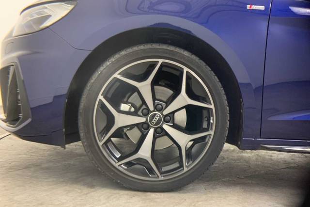 2025 Audi A1 Sportback 1.5 Black Edition 35 TFSI  150 PS S tronic