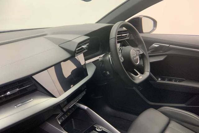 2024 Audi A3 Saloon 1.5 Black Edition 35 TFSI  150 PS S tronic