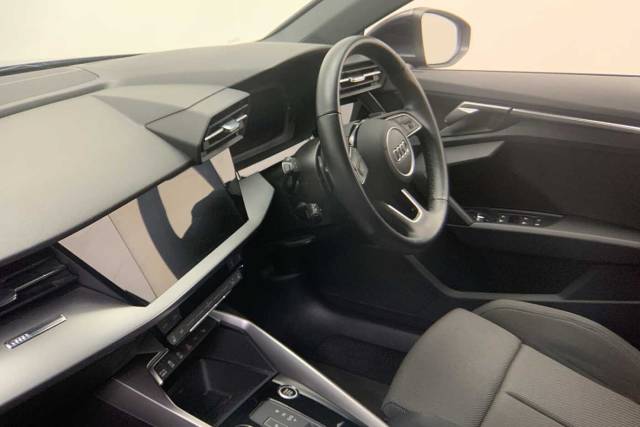 2024 Audi A3 2.0 Sportback Sport 35 TDI  150 PS S tronic