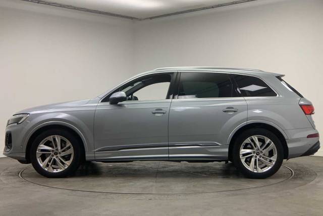2024 Audi Q7 3.0 SUV  S line 55 TFSI quattro 340 PS tiptronic
