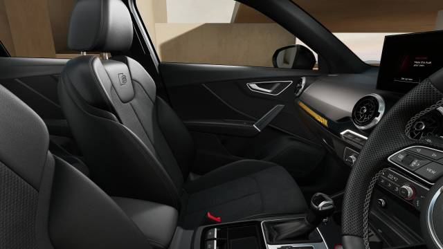 2026 Audi SQ2 AUDI SQ2 Black Edition TFSI 300 PS S tronic