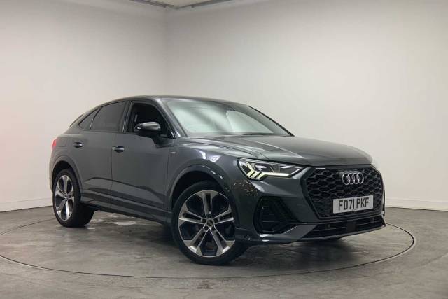 Audi Q3 Sportback TFSI e 1.4 Black Edition 45 TFSI e  245 PS S tronic Hatchback Hybrid Daytona Grey Pearlescent