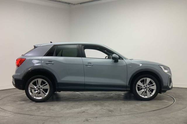 2024 Audi Q2 1.5 S line 35 TFSI  150 PS S tronic