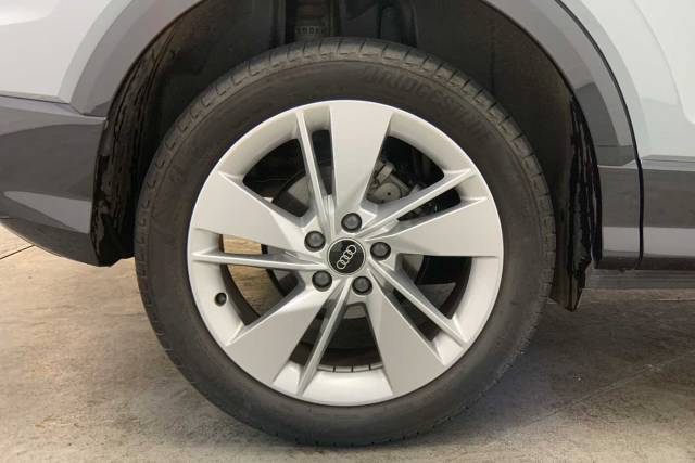 2024 Audi Q2 1.5 S line 35 TFSI  150 PS S tronic