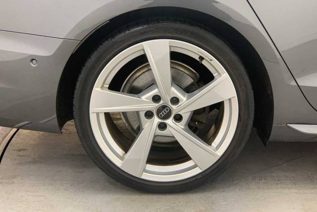 2024 Audi A4 Saloon 2.0 S line 35 TFSI  150 PS S tronic