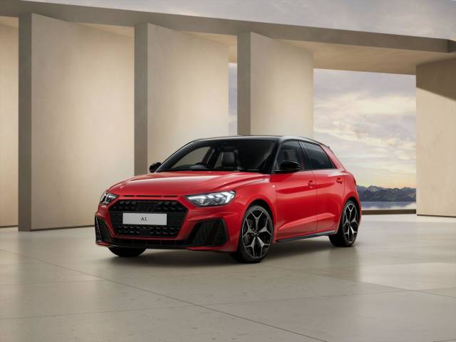 Audi A1 Sportback 1.0 AUDI A1 Sportback Black Edition 30 TFSI 116 PS S tronic Sportback Petrol Progressive red, metallic Myth
