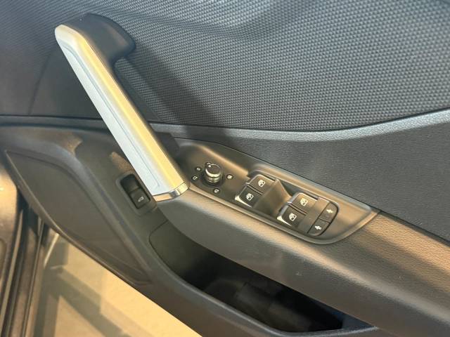 2026 Audi Q2 AUDI Q2 Black Edition 35 TFSI 150 PS S tronic