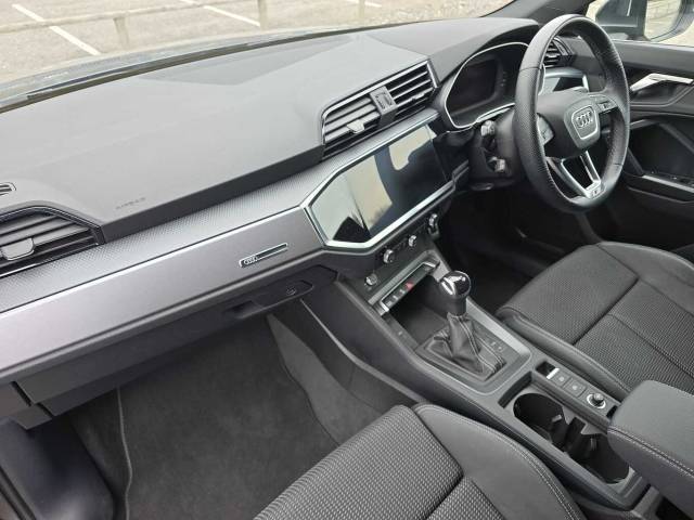 2023 Audi Q3 Sportback 1.5 S line 35 TFSI  150 PS S tronic