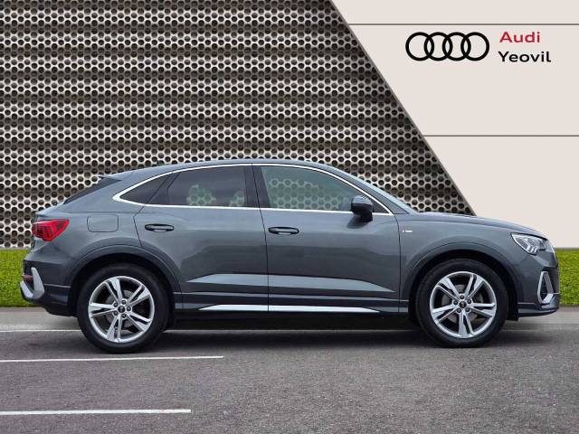 2023 Audi Q3 Sportback 1.5 S line 35 TFSI  150 PS S tronic